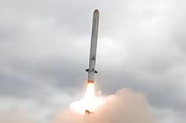 Tên lửa Iskander-M1 với ATACMS: 'Kẻ 8 lạng, người nửa cân'