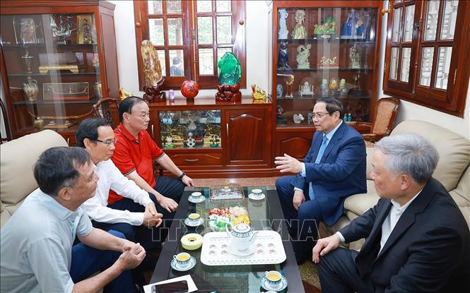 Thủ tướng chúc Tết gia đình nguyên lãnh đạo Đảng, Nhà nước qua các thời kỳ