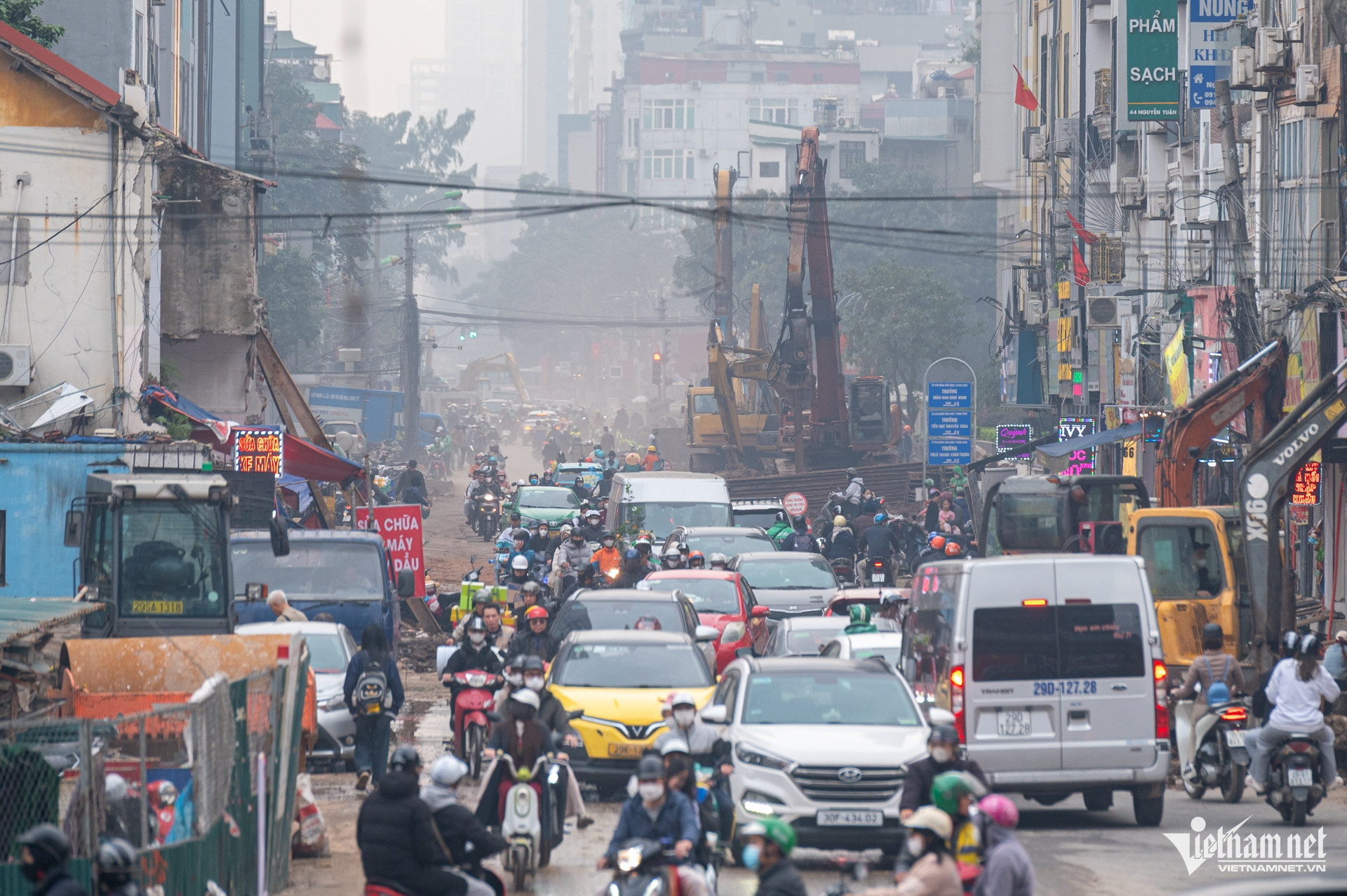 W-Nguyễn_Tuân_bụi_Tắc_Tết 9145.jpg