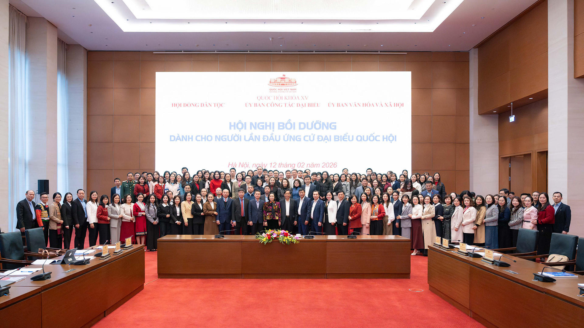 Ứng viên đại biểu Quốc hội chinh phục niềm tin của cử tri bằng tài năng, trách nhiệm