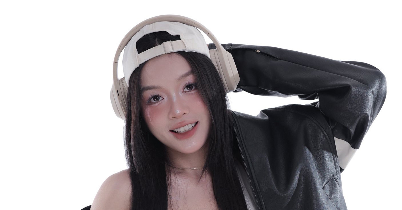 Bộ ảnh đón Tết gây sốt cộng đồng mạng của hotgirl bóng chuyền Kiều Vy