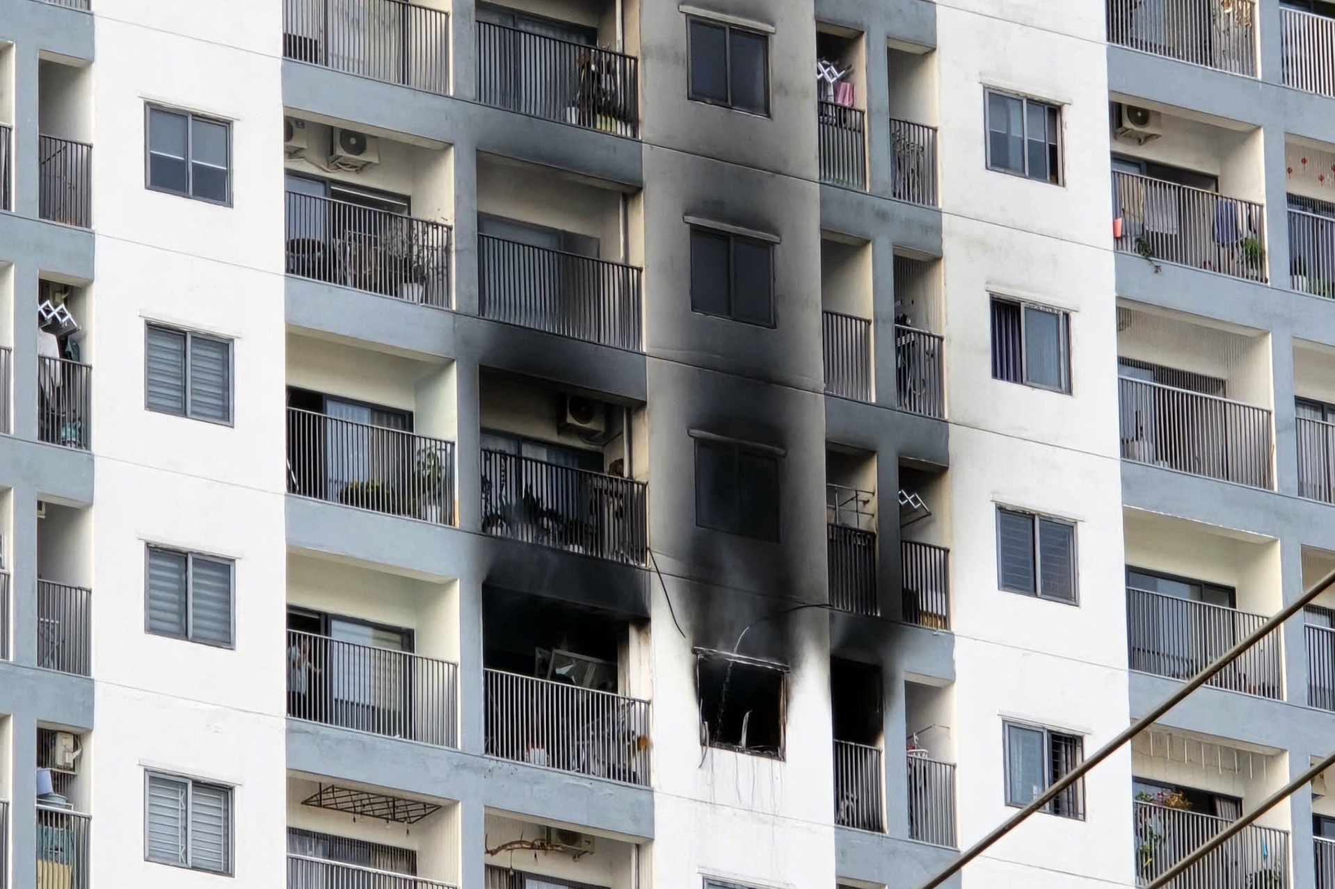 Cháy chung cư ở phường Nam Nha Trang, 2 người tử vong