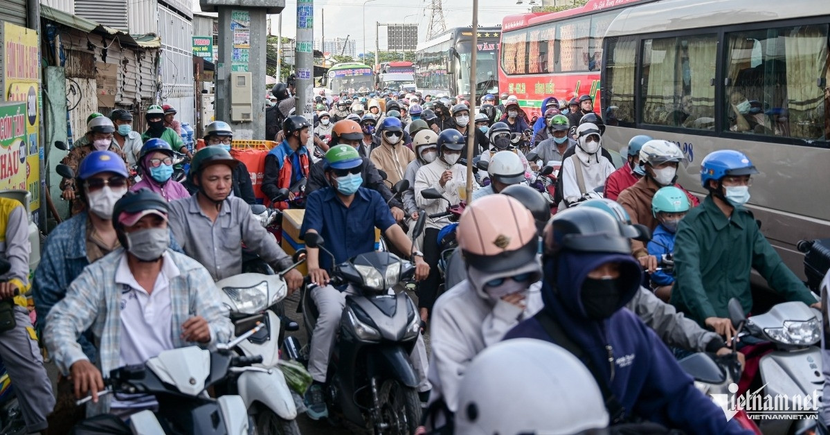 Cục CSGT đưa ra lộ trình tránh ùn tắc tại cửa ngõ TPHCM