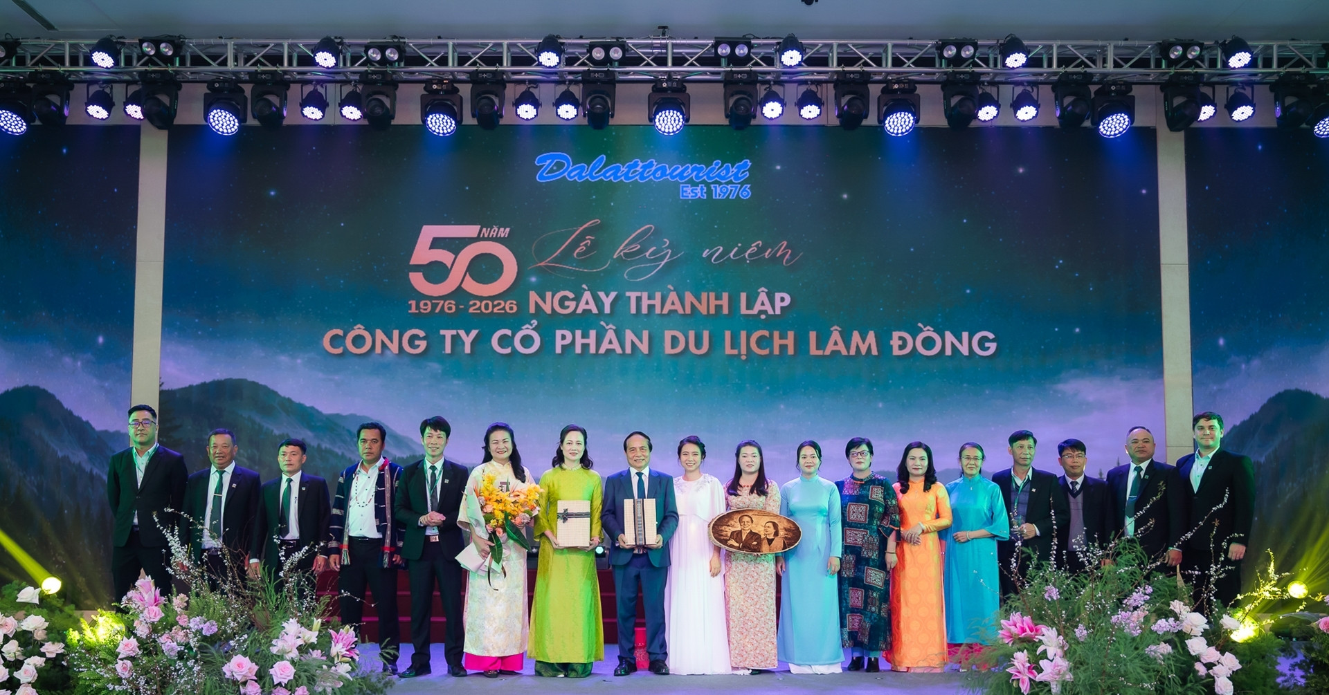 Dalattourist khai xuân rạng rỡ, viết tiếp câu chuyện 50 năm giữa ngàn thông