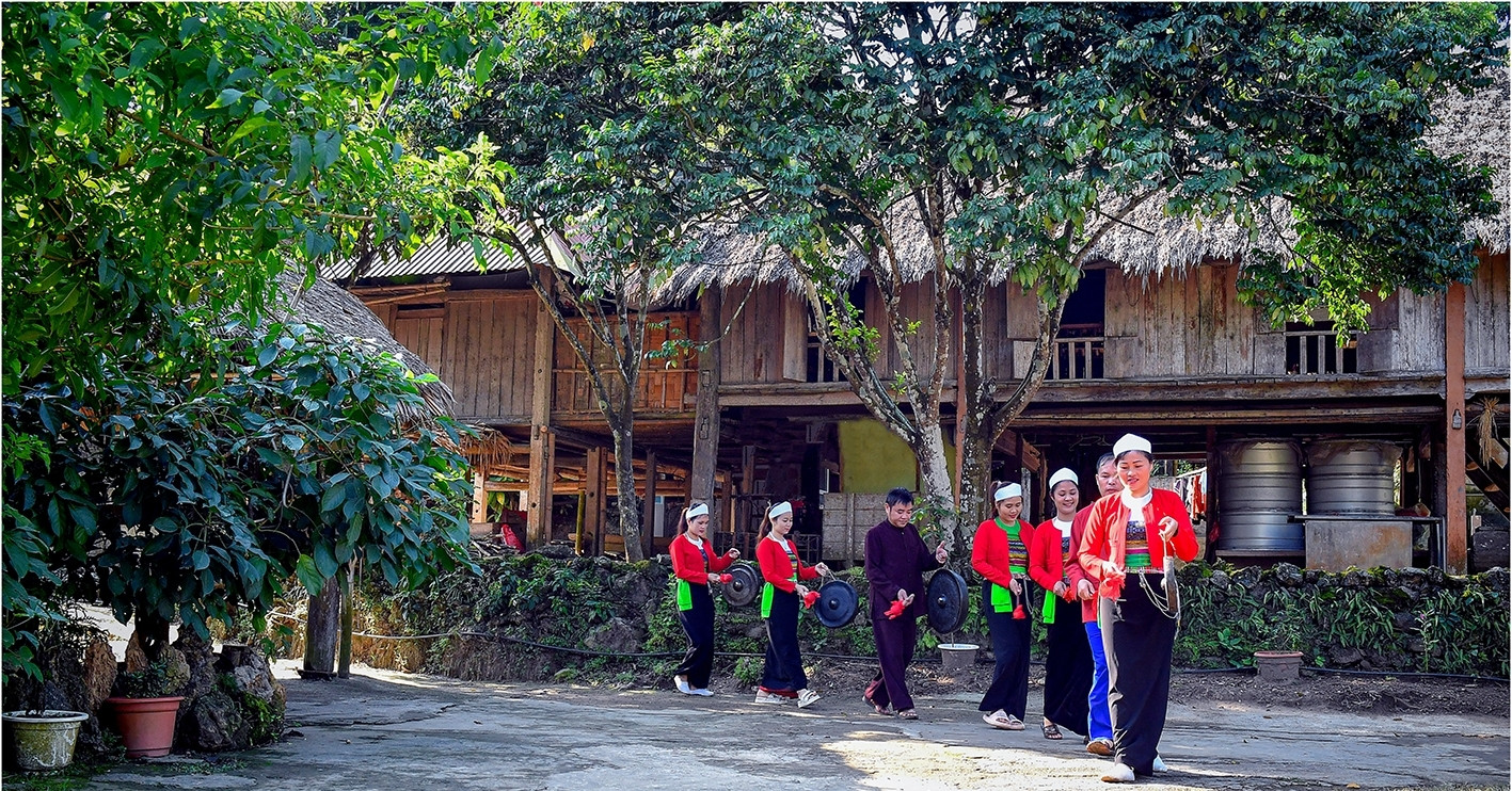 Hậu trường sáp nhập Phú Thọ: Áp lực làm sạch 1.331 văn bản và &amp;apos;đồng bộ hóa đi lên&amp;apos;