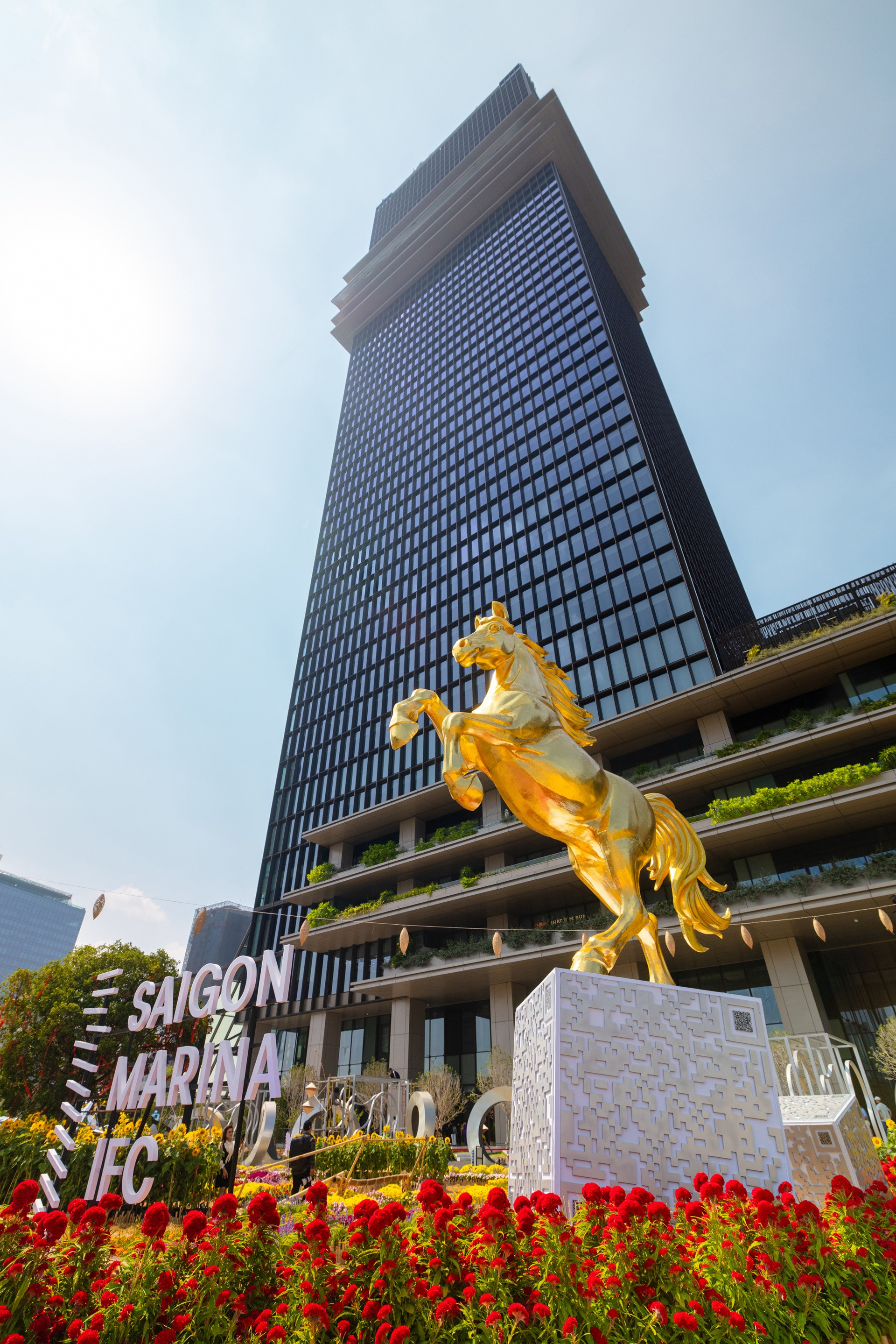 Công viên hoa Saigon Marina IFC rực rỡ sắc xuân