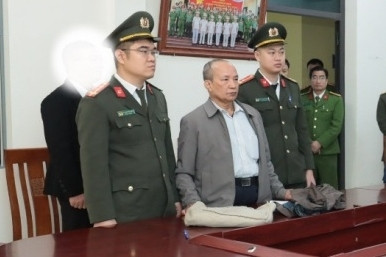 Khởi tố đối tượng lợi dụng các quyền tự do dân chủ