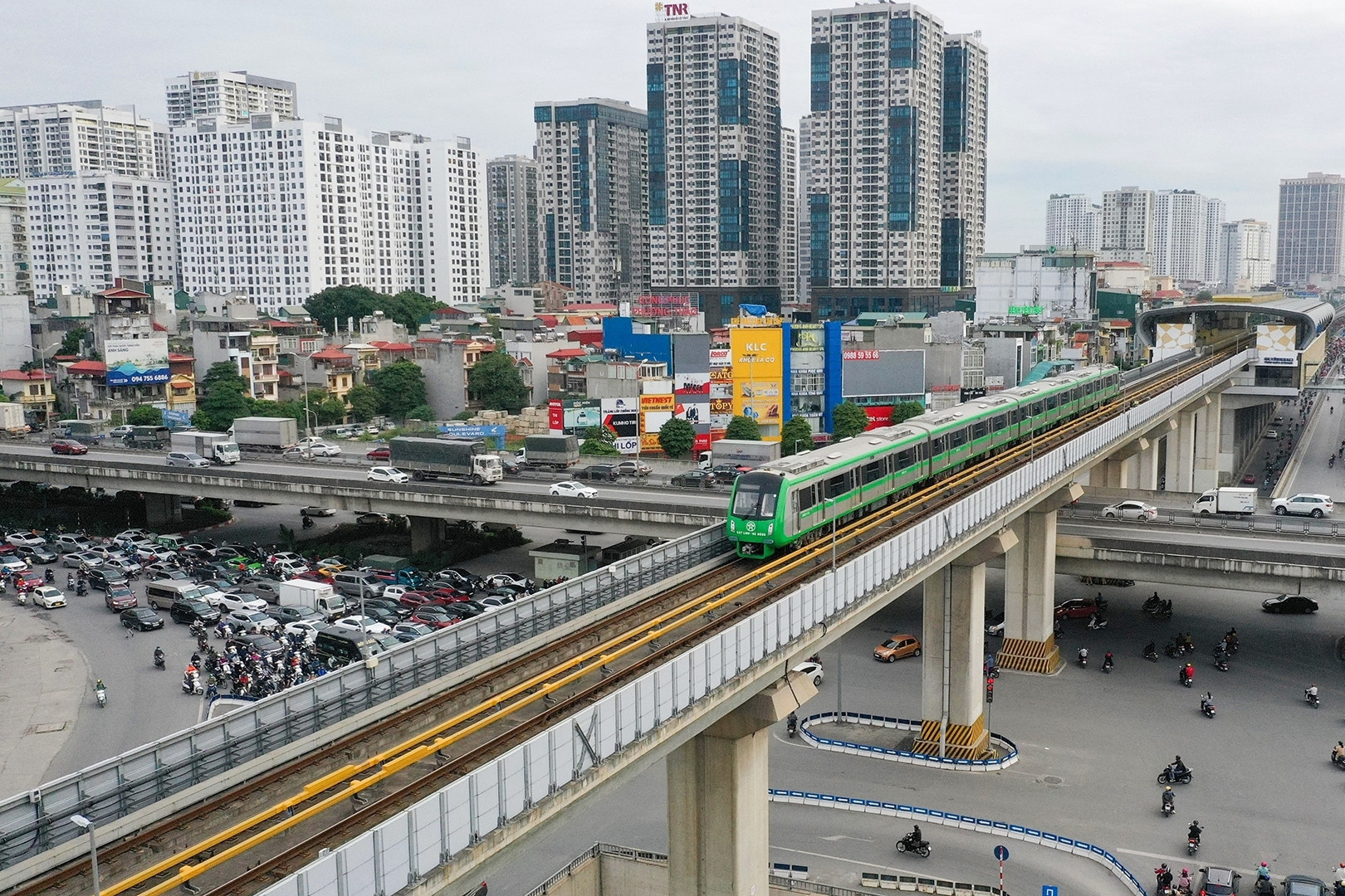 Kinh tế Việt Nam trước cơ hội vượt Thái Lan nhờ công nghệ và hạ tầng