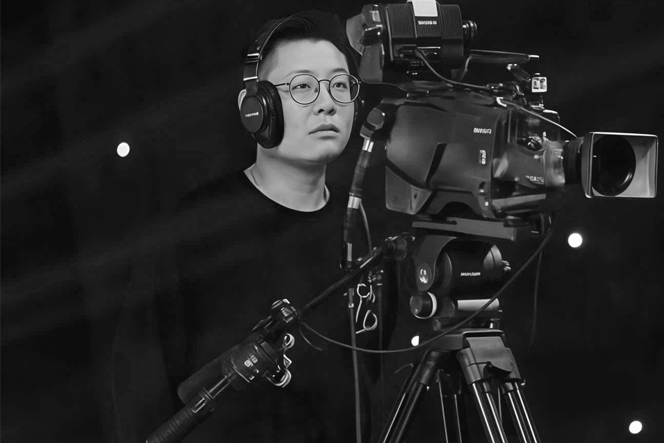 MC Quang Minh khóc, MC Diễm Quỳnh đau lòng khi quay phim Quí Tùng VTV qua đời ở tuổi 37