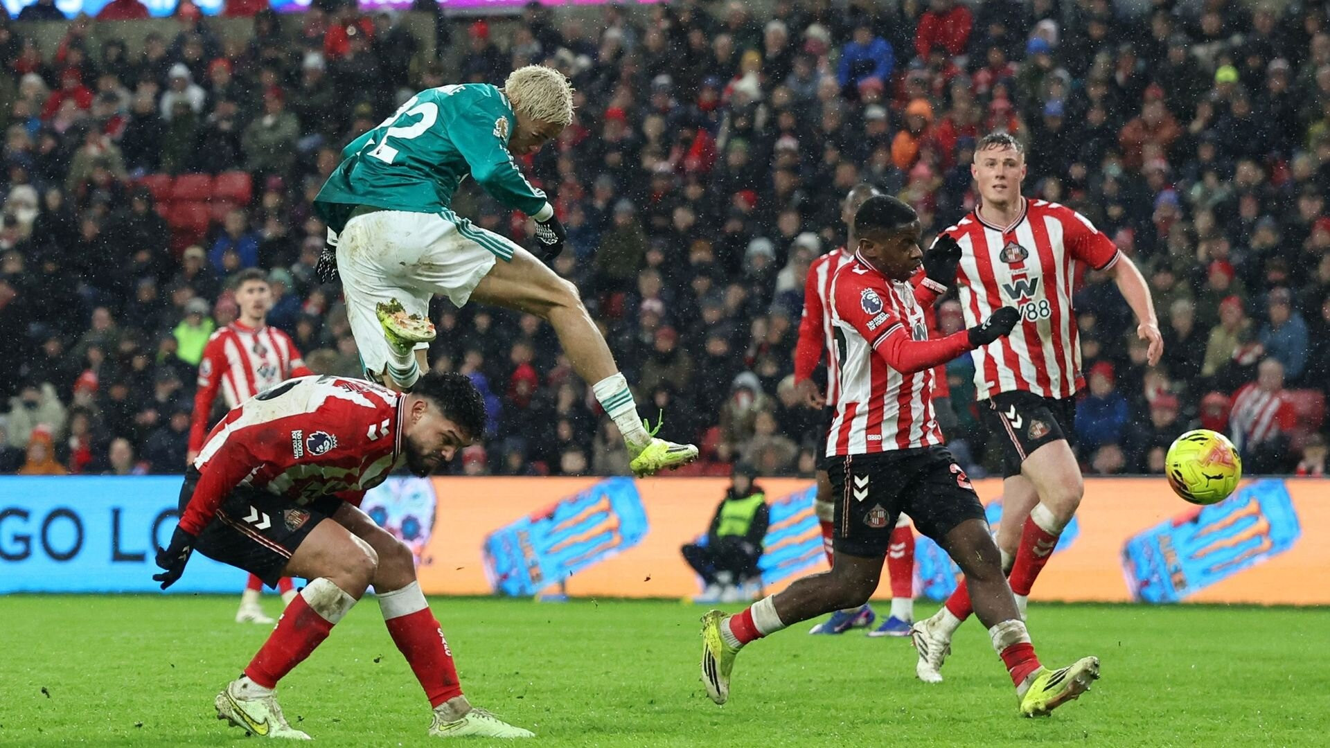 resources_premierleague_pulselive_com 2260585081.jpg