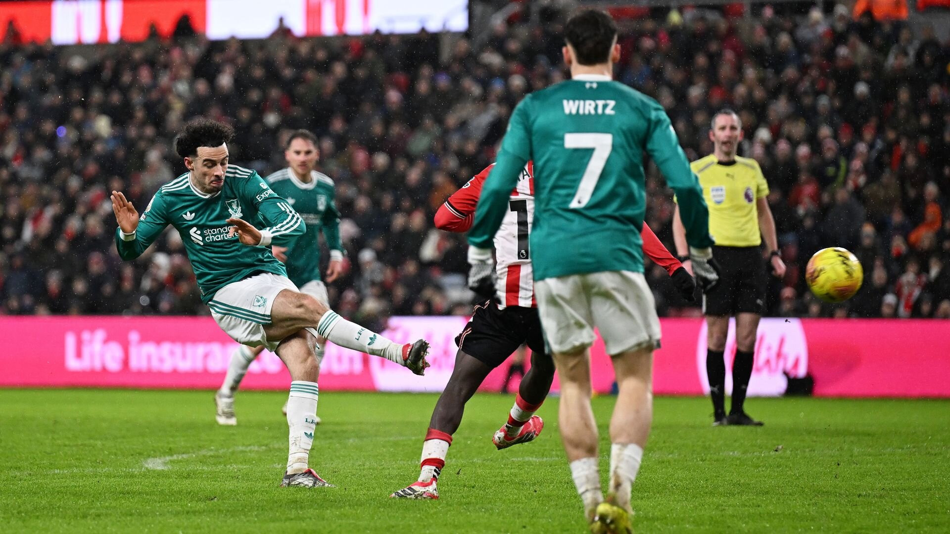 resources_premierleague_pulselive_com 2261136618 (2).jpg