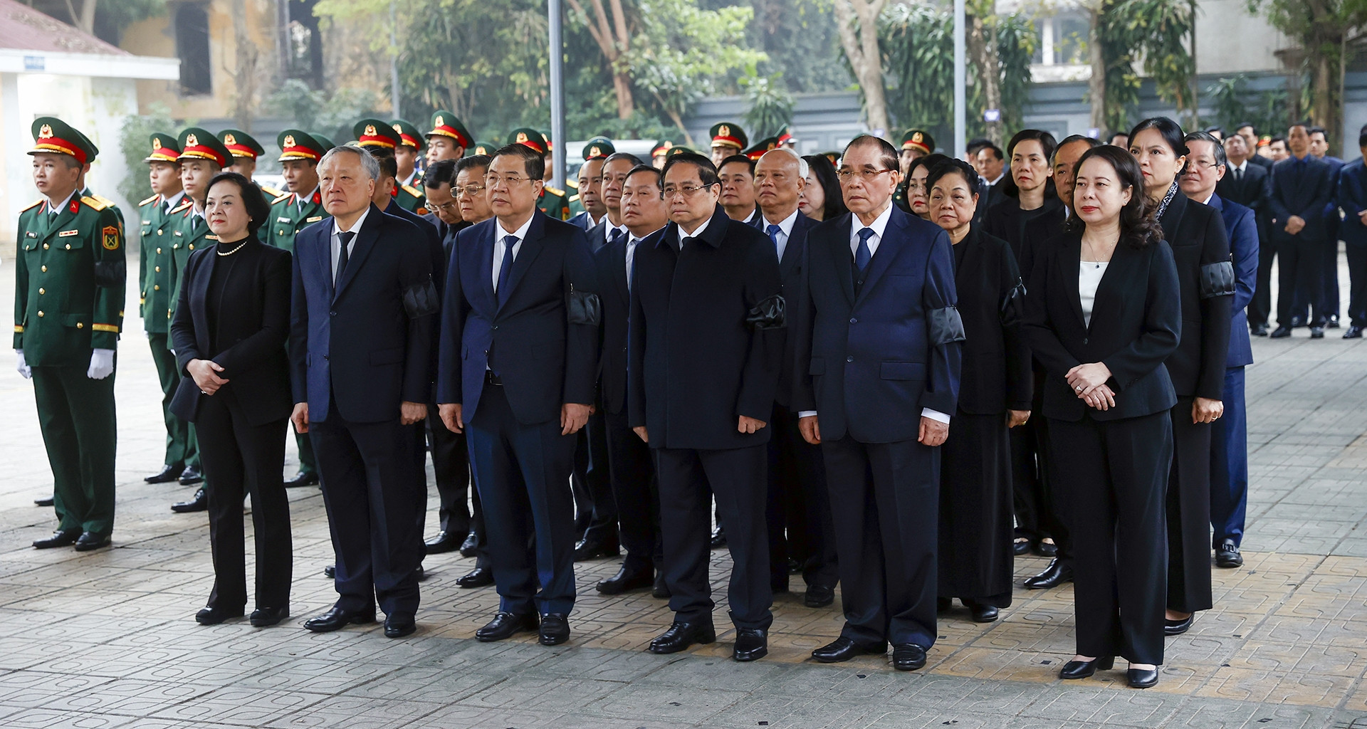 Thủ tướng viếng nguyên Phó Chủ tịch Hội đồng Bộ trưởng Đoàn Duy Thành