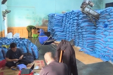 Toàn cảnh khám xét công ty sản xuất hơn 1.700 tấn muối i-ốt giả