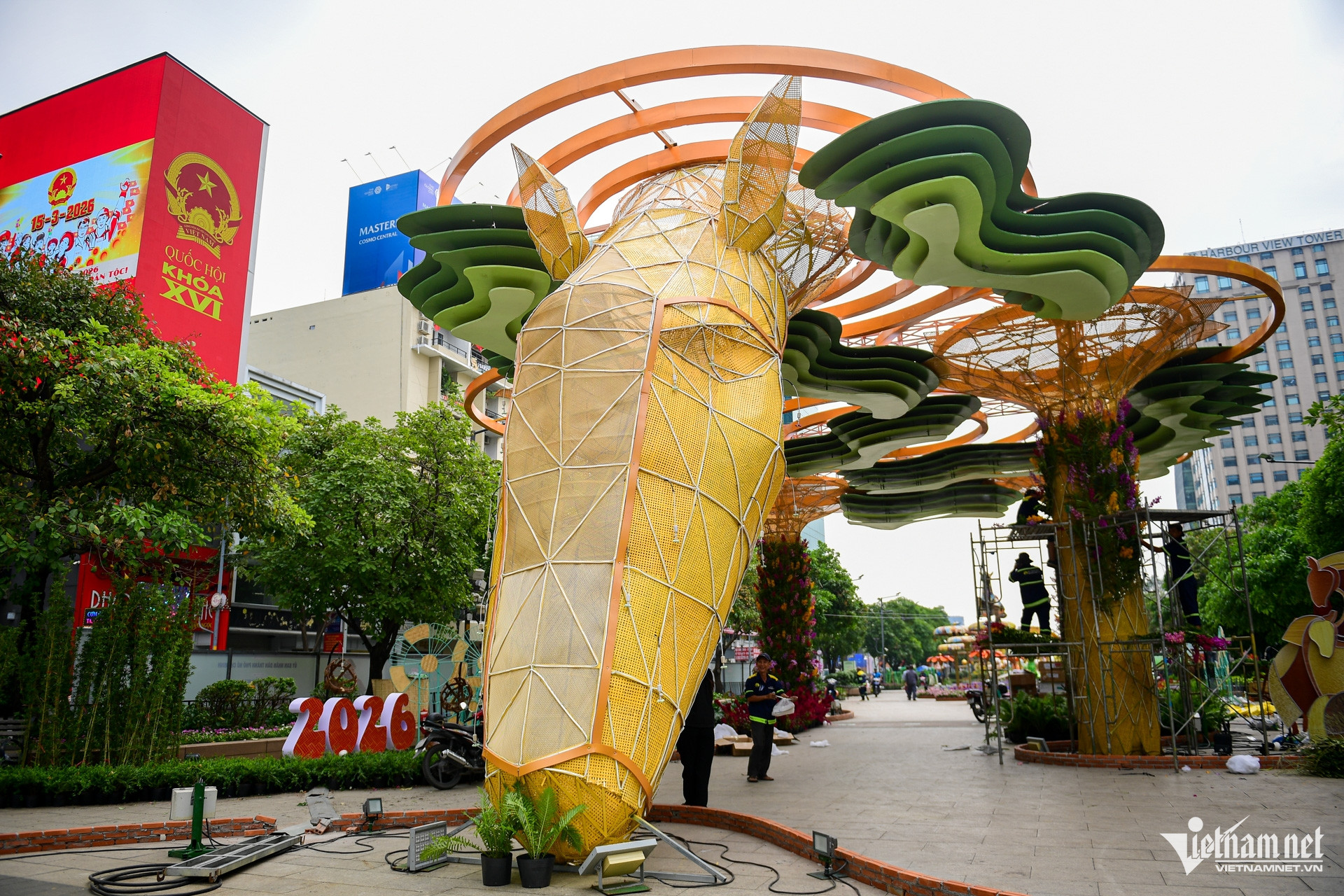 W-đường hoa Nguyễn Huệ Nguyễn Huế 14.jpg