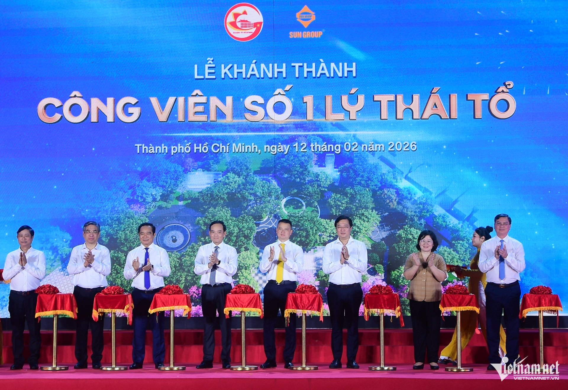 W-đường hoa Nguyễn Huệ Nguyễn Huế 18.jpg