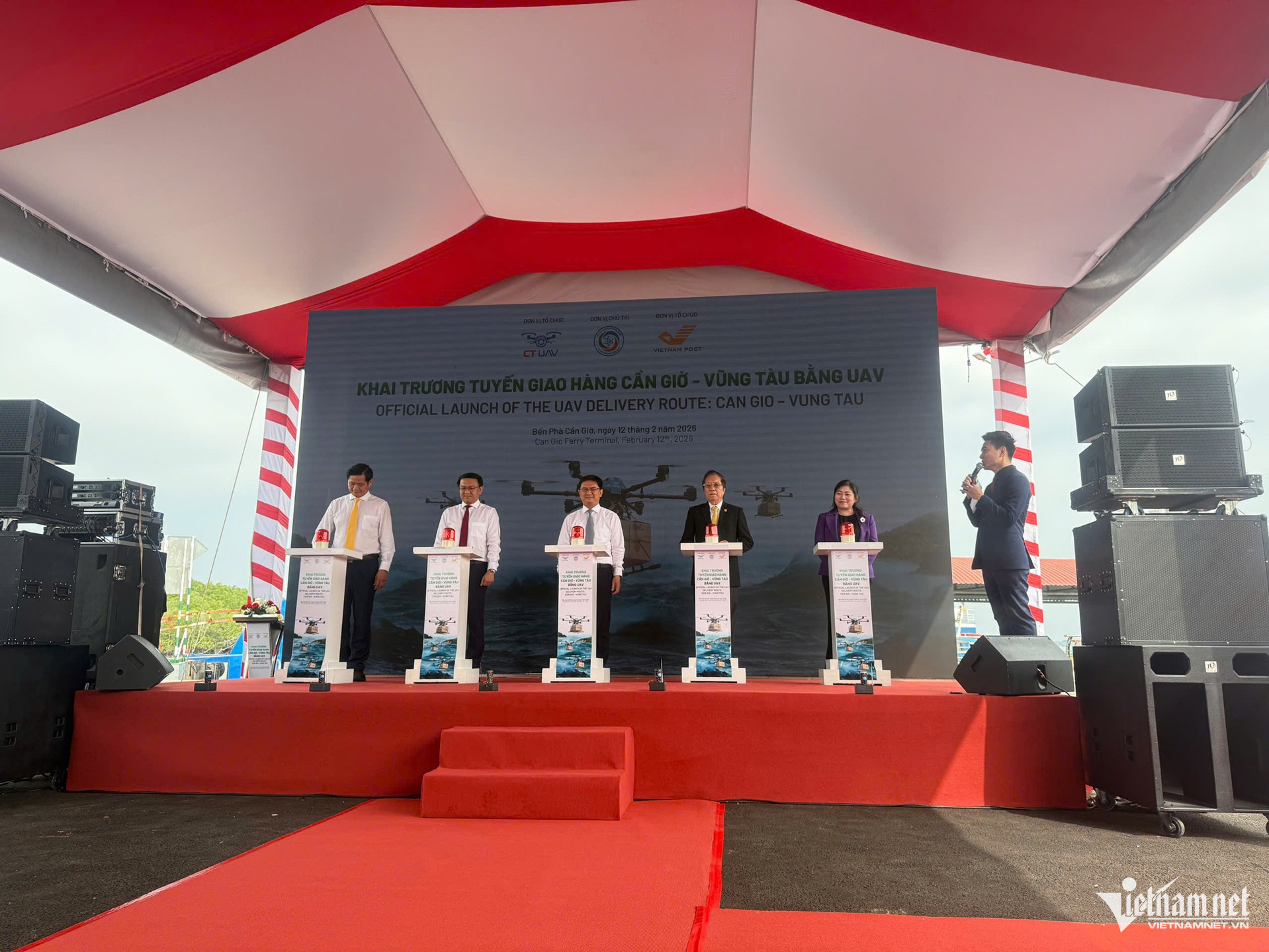 W-TPHCM khai trương tuyến giao hàng bằng UAV Quốc Ngọc.jpg