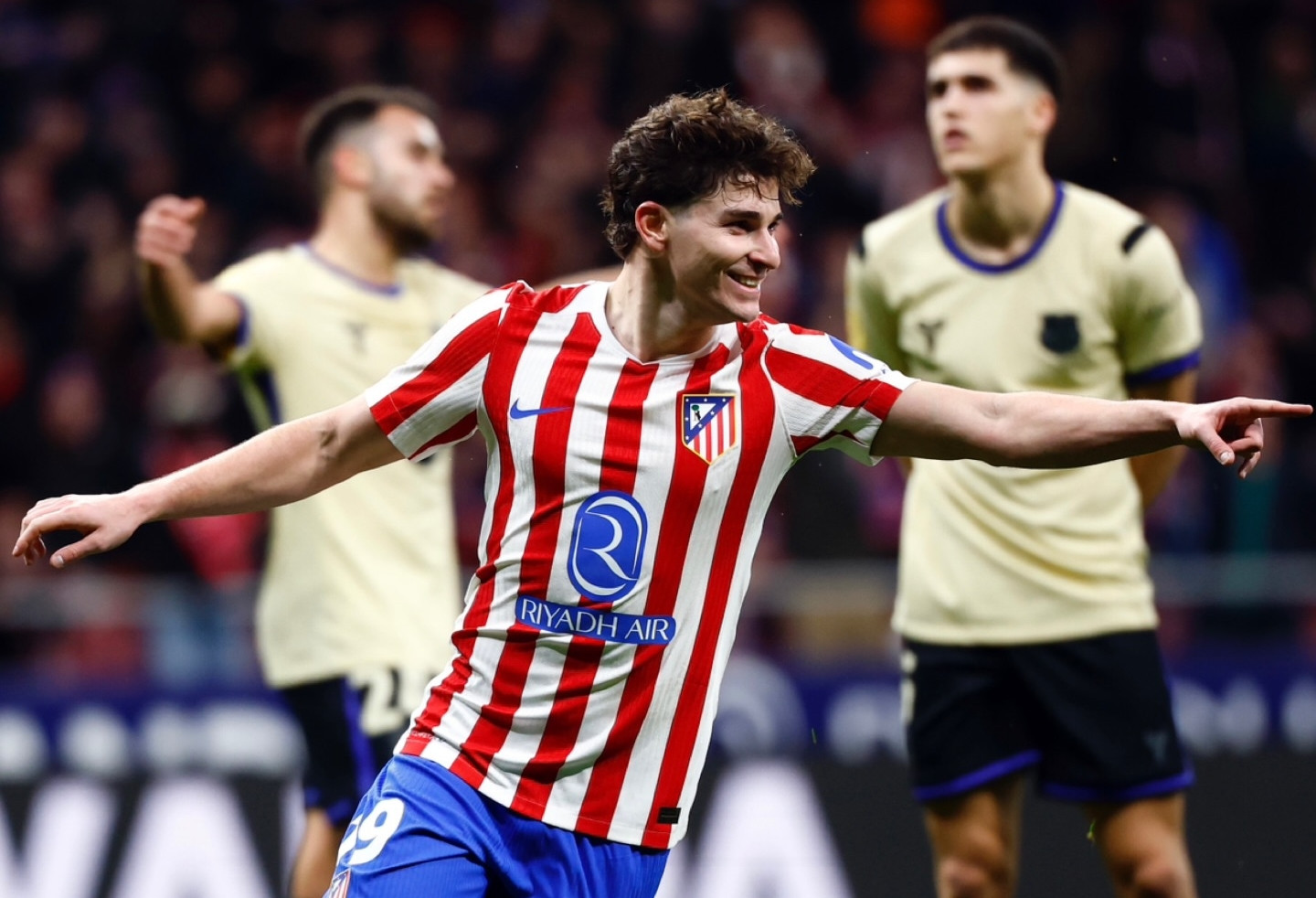 Atletico tung đòn sấm sét, Barca vỡ trận toàn diện
