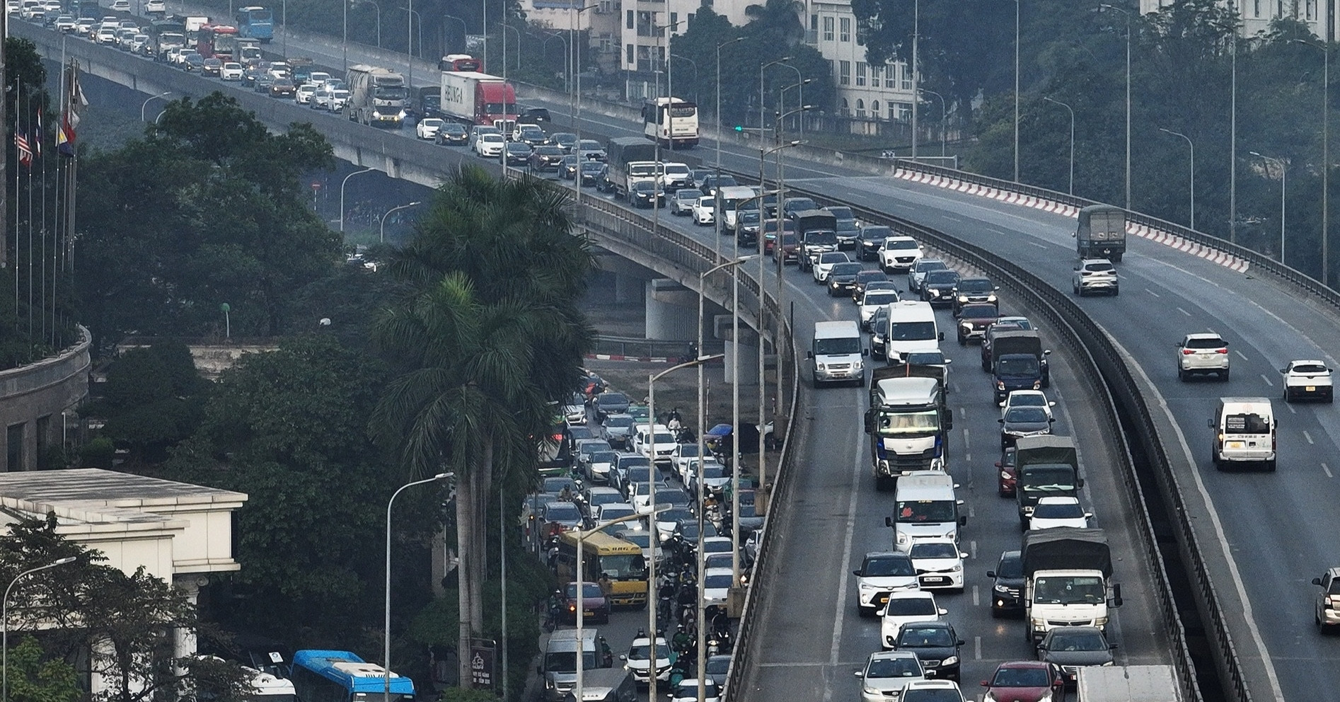 Cao điểm Tết, cửa ngõ Pháp Vân có hết cảnh ùn tắc hàng giờ?