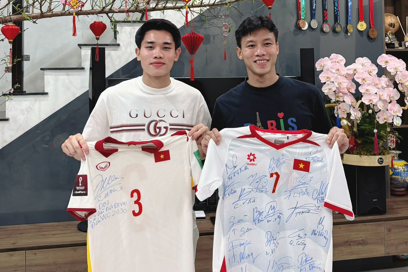 Giải mã U23 Việt Nam lẫn tuyển Việt Nam đều thắng đẹp Thái Lan Đình Bắc tặng quà Tết Quế Ngọc Hải, Văn Hậu tưng bừng tất niên