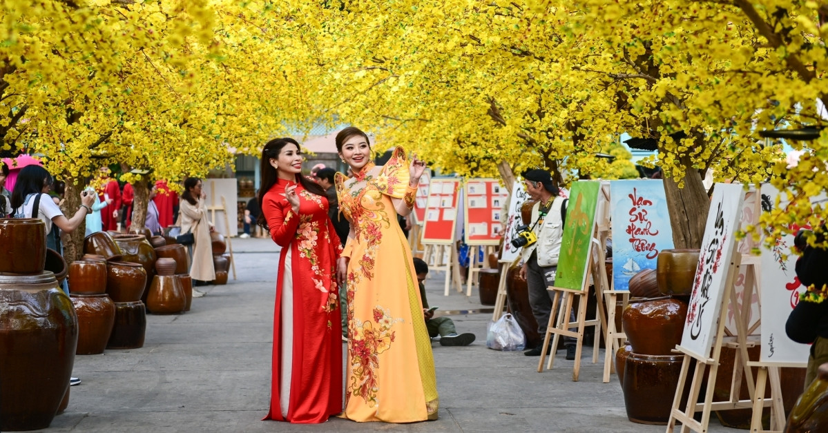 Giờ đẹp, hướng tốt xuất hành ngày mùng 1 tết Bí...