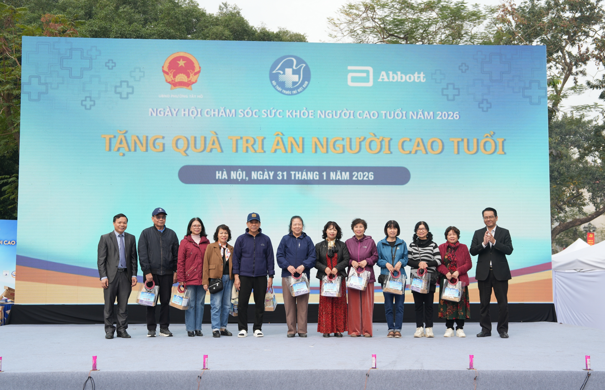 Abbott chung tay chăm sóc người cao tuổi vì một Việt Nam khỏe mạnh image003.png