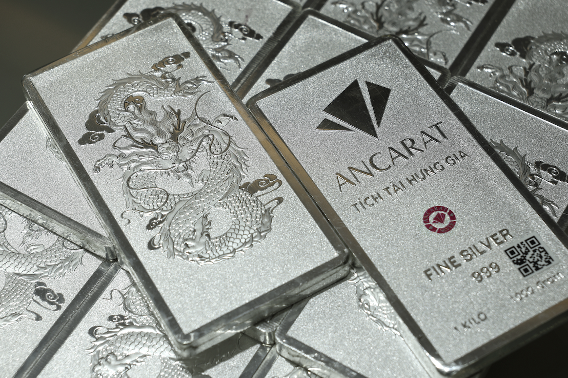 Giá bạc hôm nay 14/2/2026 bước vào kỳ nghỉ Tết, bạc ‘bốc hơi’ 5-6 triệu đồng/kg