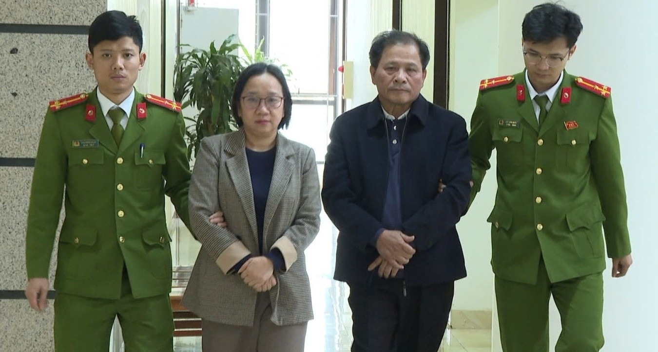 Khởi tố hai giám đốc kinh doanh xe điện lớn nhất Thanh Hóa
