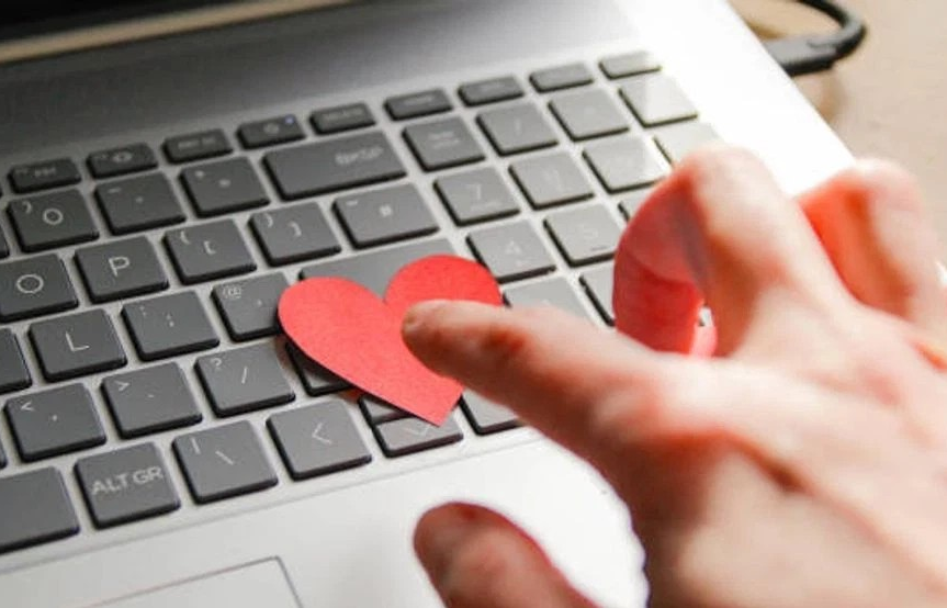 Mất 1,5 triệu USD vì nghe lời bạn gái quen qua mạng đầu tư tiền ảo