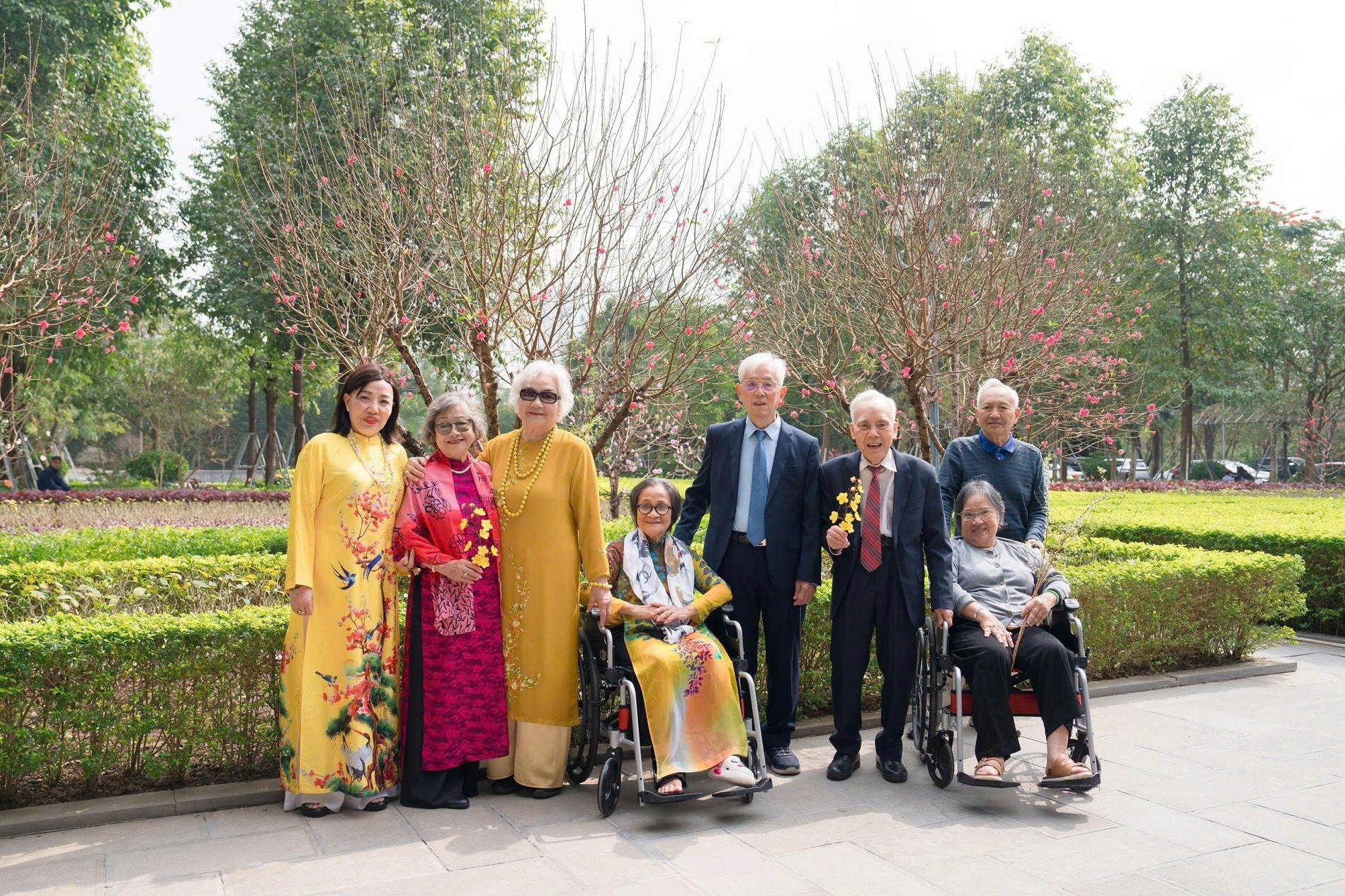 Muôn màu 'Tết Dưỡng lão' tại Phương Đông Asahi