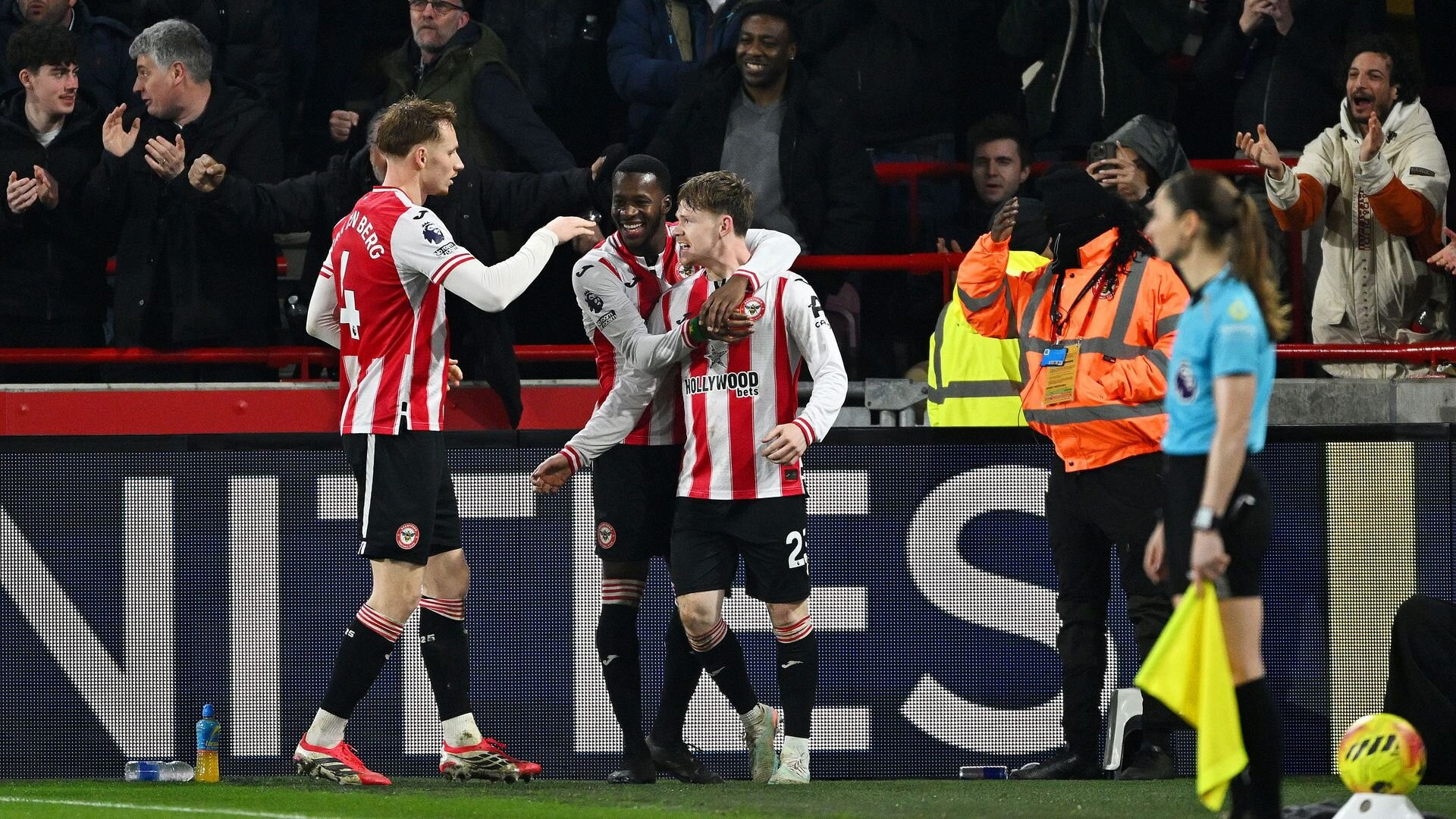 resources_premierleague_pulselive_com 2261315445 (2).jpg