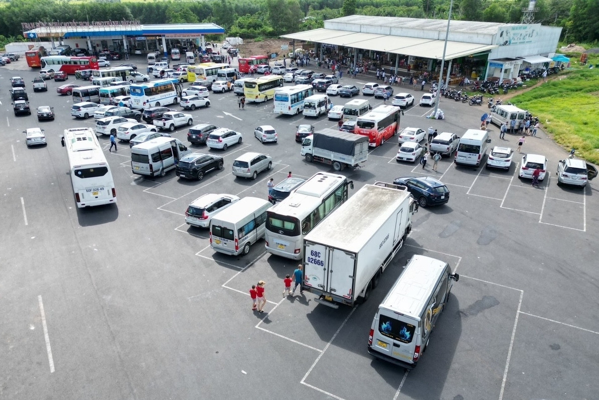 TPHCM ra văn bản yêu cầu bổ sung xăng dầu khu vực cao tốc cho Đồng Nai