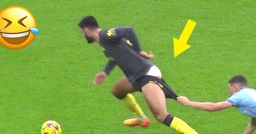 Video những pha bóng khiến CĐV cười ra nước mắt