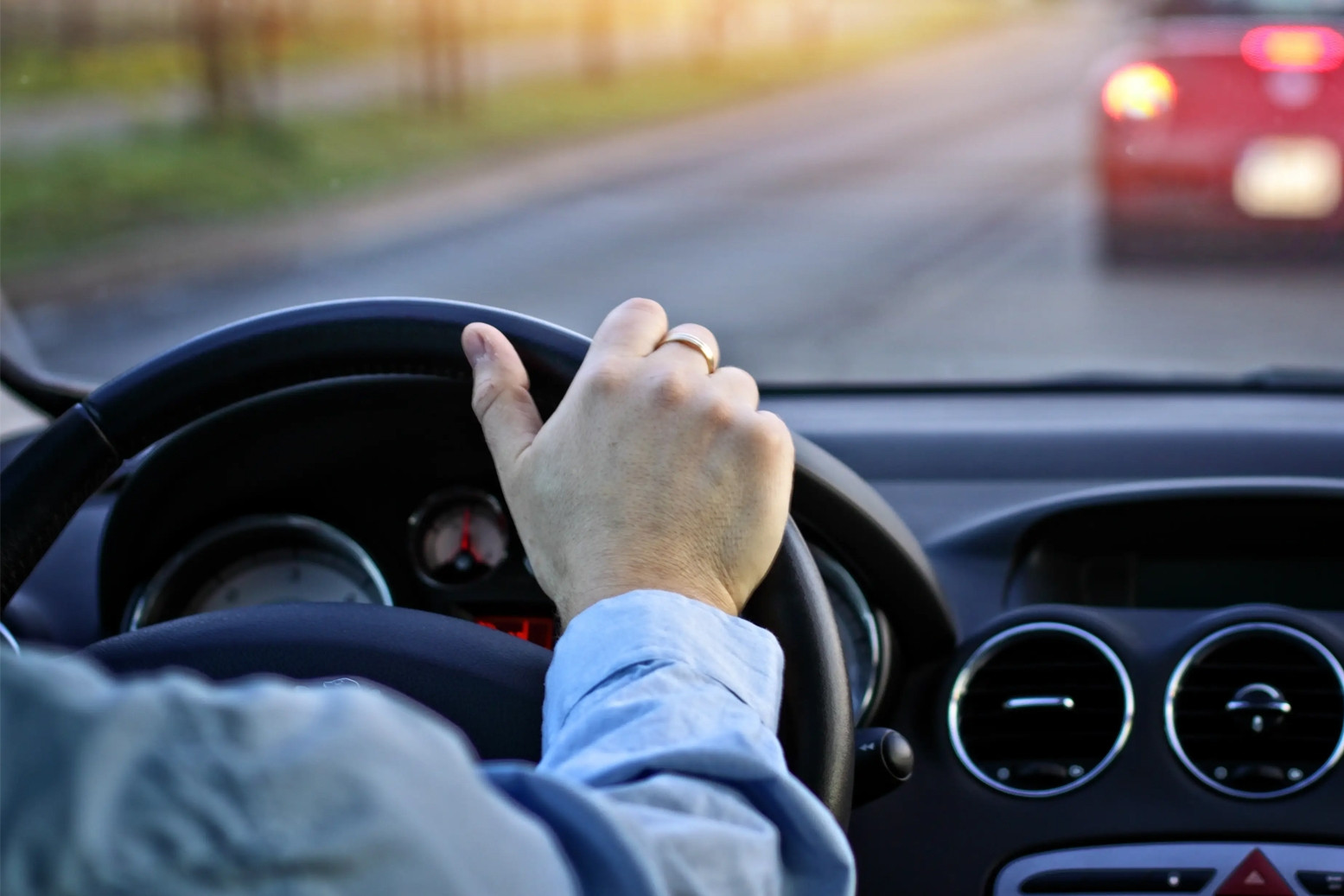 Vợ nhanh trí cứu mạng chồng ngừng tim lúc đang lái xe tốc độ cao