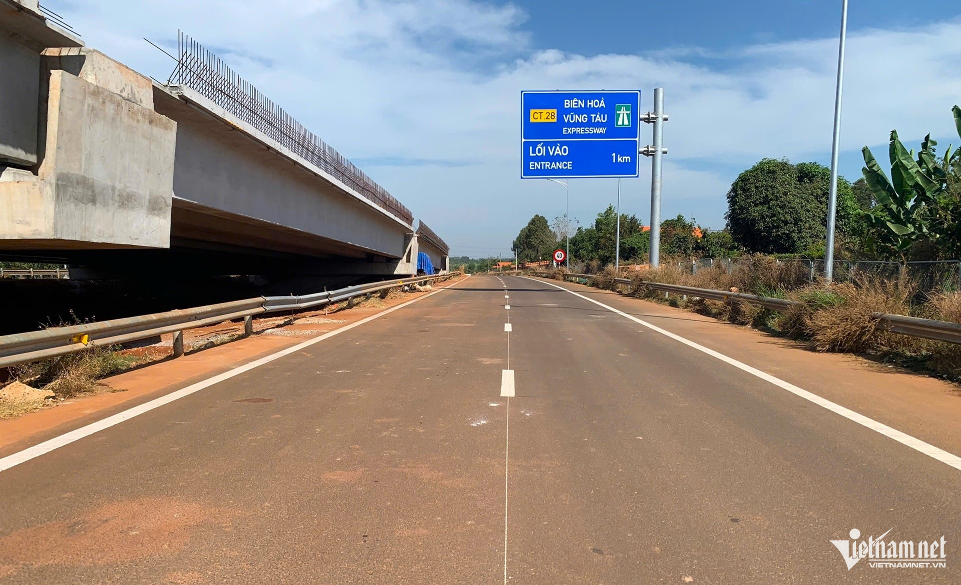 W-cao tốc Biên Hòa Vũng Tàu lỡ hẹn thông xe tạm trước Tết Bính Ngọ..jpg