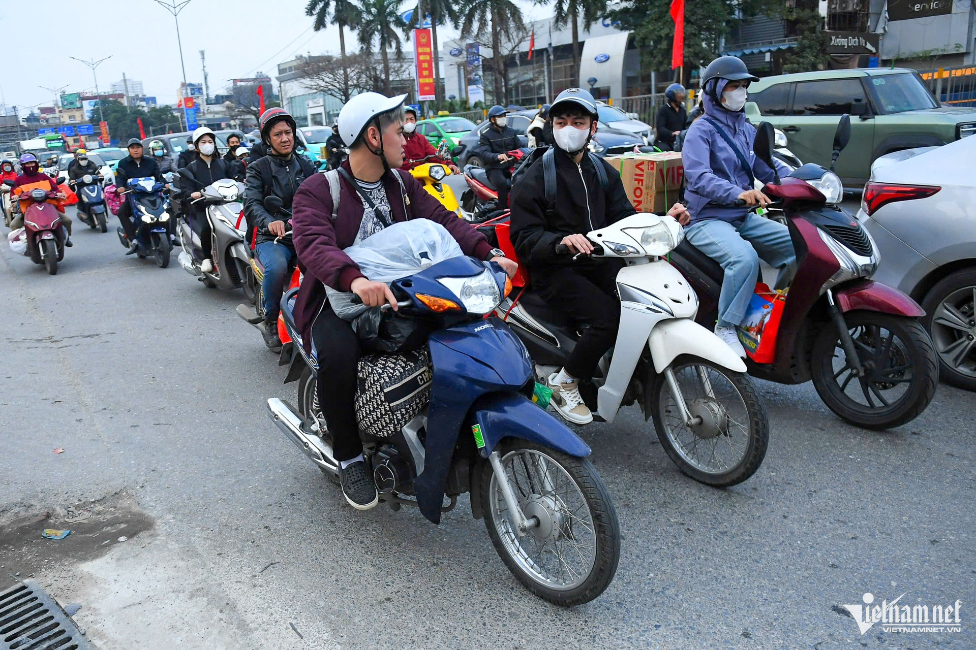 W-DAN DO VE BEN XE TRAN DUC ANH 2.jpg