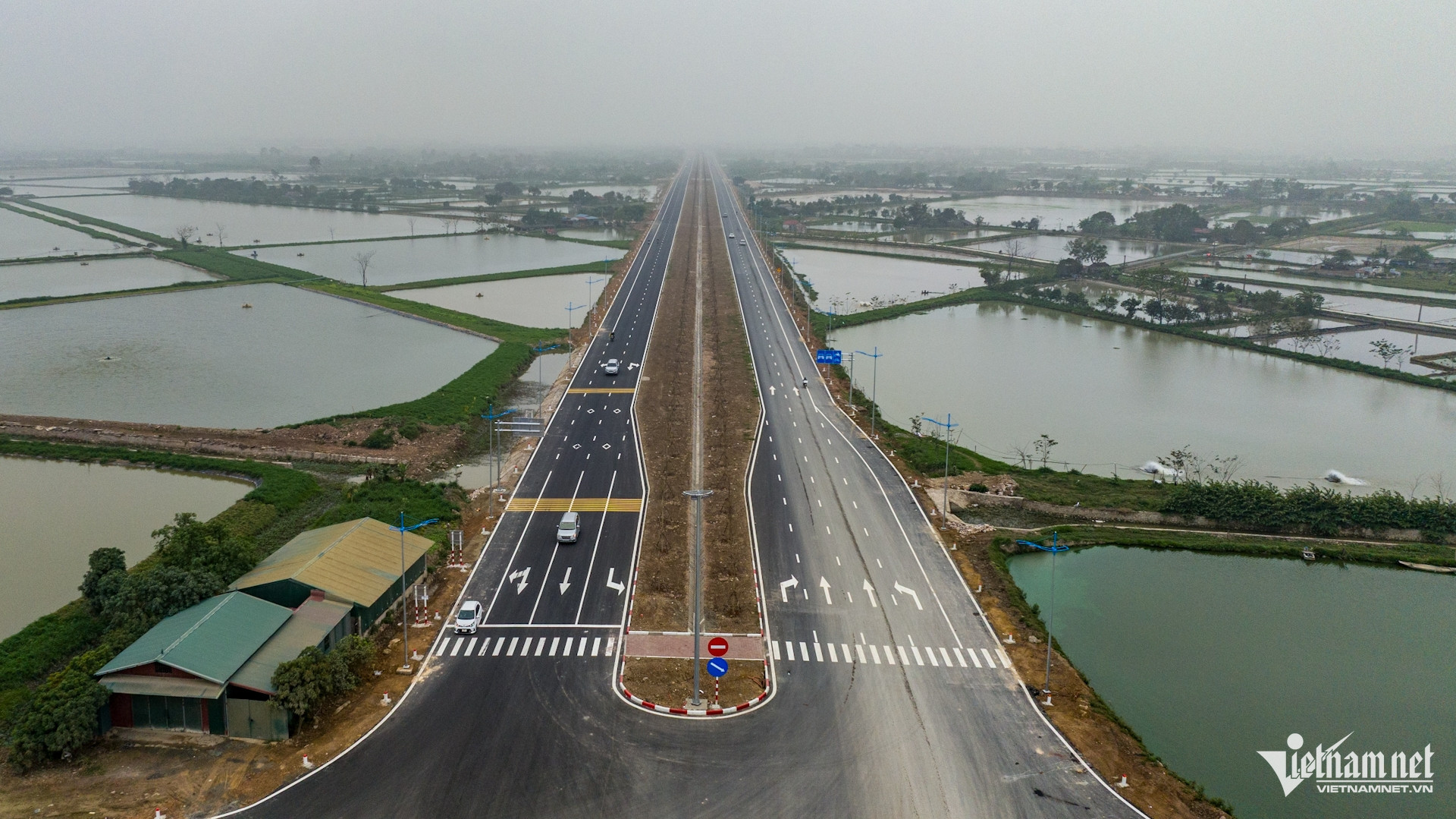 W-Đường trục phía Nam_tết (13).jpg