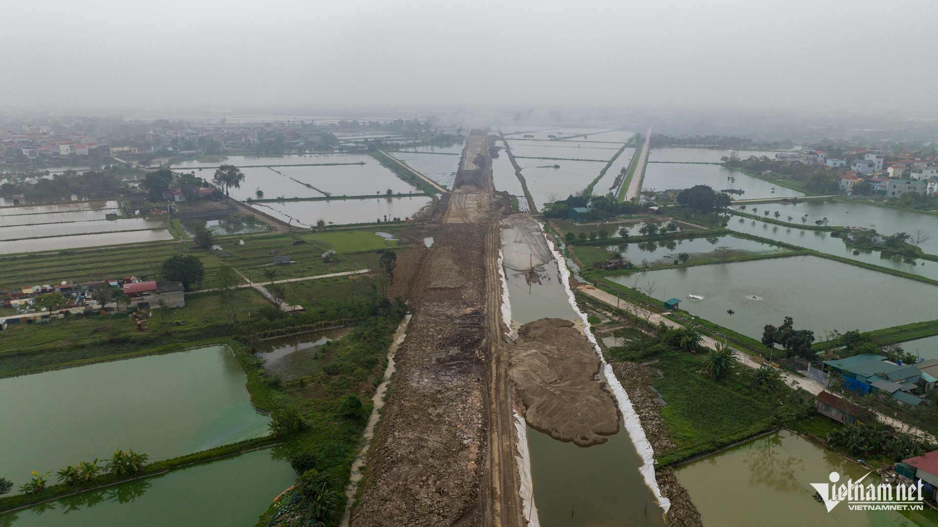 W-Đường trục phía Nam_tết (18).jpg