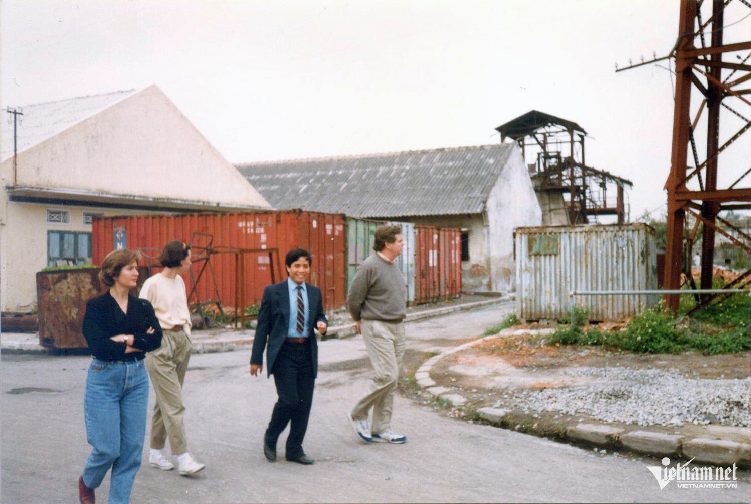 W-SC Tommy Lucy Andrea VMK 01.jpg