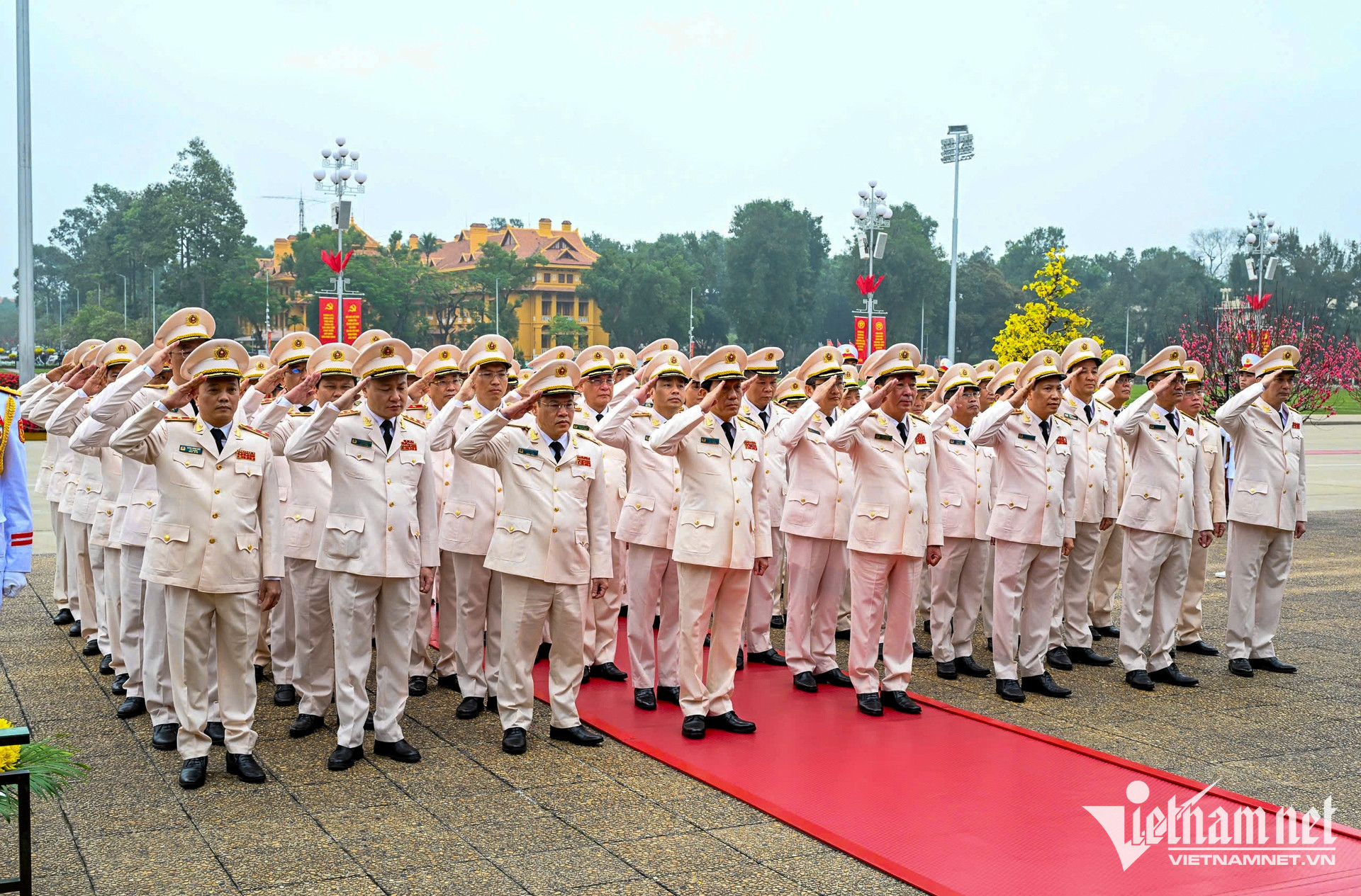 W-viếng lăng 7.jpg