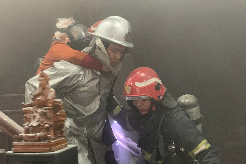 Cháy nhà ở phường Tây Hồ, Hà Nội