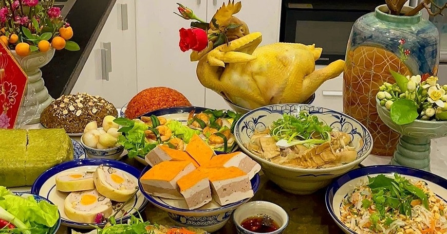 Thói quen ăn uống ngày Tết: Cảnh báo nguy cơ bệnh tật gia tăng