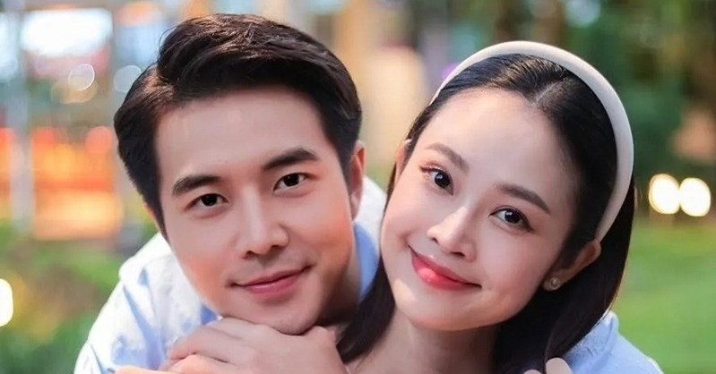 'MC có nụ cười đẹp nhất VTV' ghen khi chồng đóng cảnh hôn với bạn diễn nữ