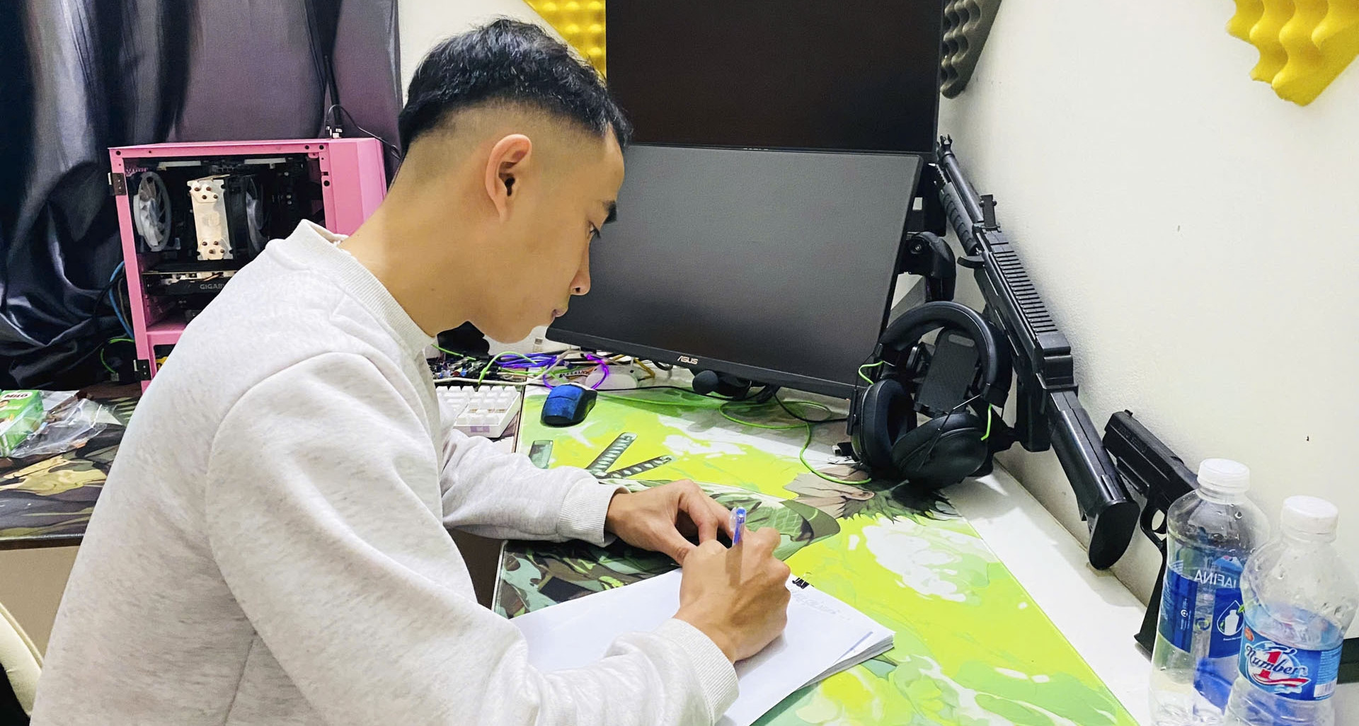 Tốt nghiệp đại học loại ưu, đảng viên trẻ ở Thái Nguyên tình nguyện nhập ngũ