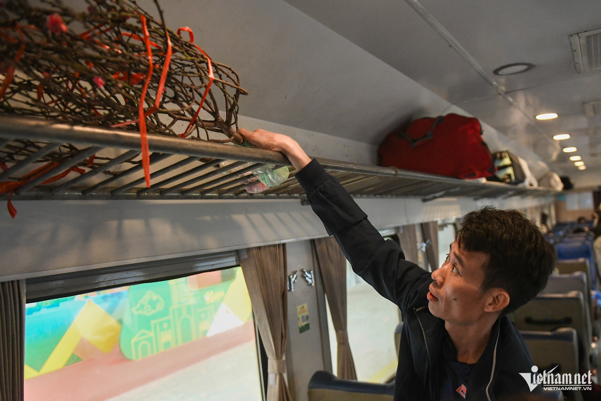 W-tau tet tet 2026 (3).jpg