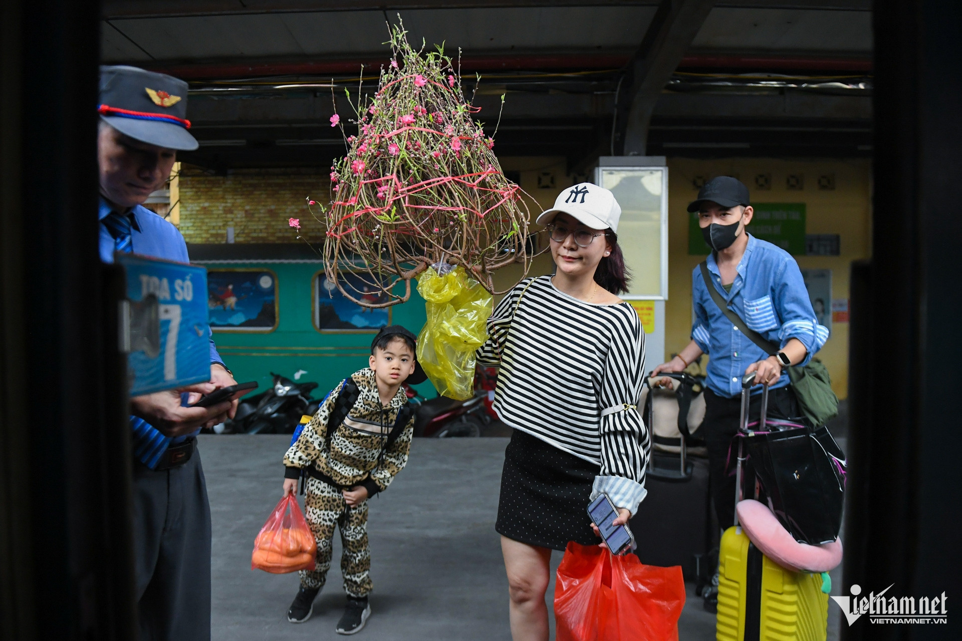 W-tau tet tet 2026 (7).jpg