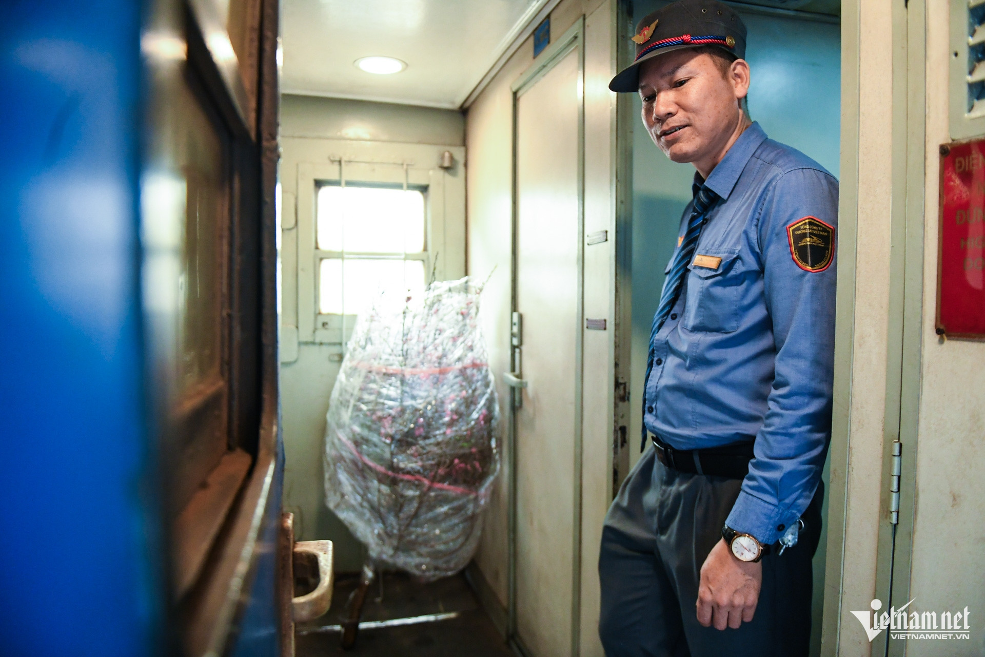 W-tau tet tet 2026 (8).jpg