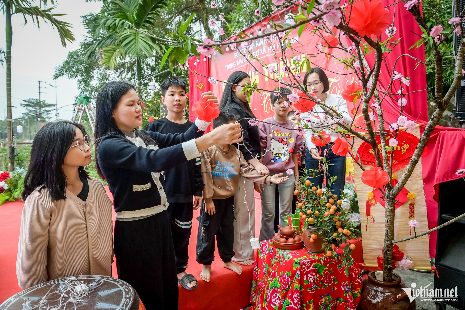 W-tết trung tâm_2.jpg