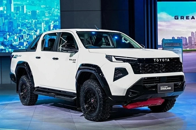 Xe bán tải tháng 1/2026: Toyota Hilux suýt bị Isuzu D-Max 'vượt mặt'