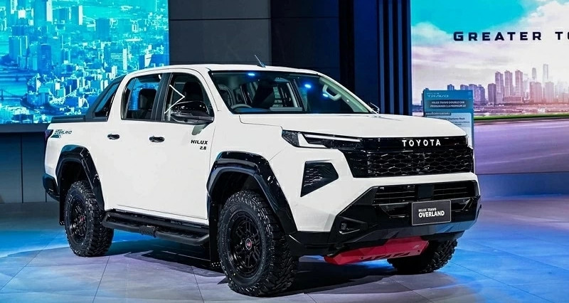 Xe bán tải tháng 1/2026: Toyota Hilux suýt bị Isuzu D-Max 'vượt mặt'