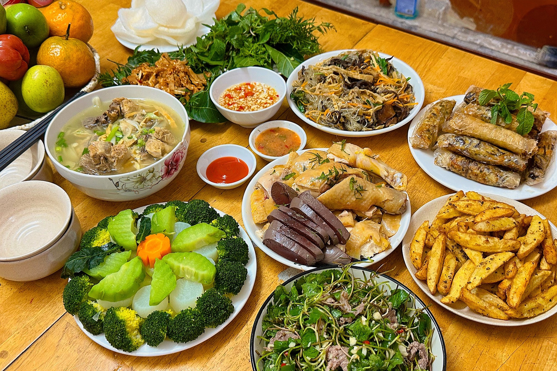 Bữa cơm tất niên: Giữ ấm những giá trị cho tương lai